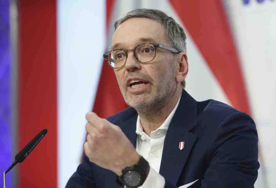 La destrissima non guiderà l’Austria