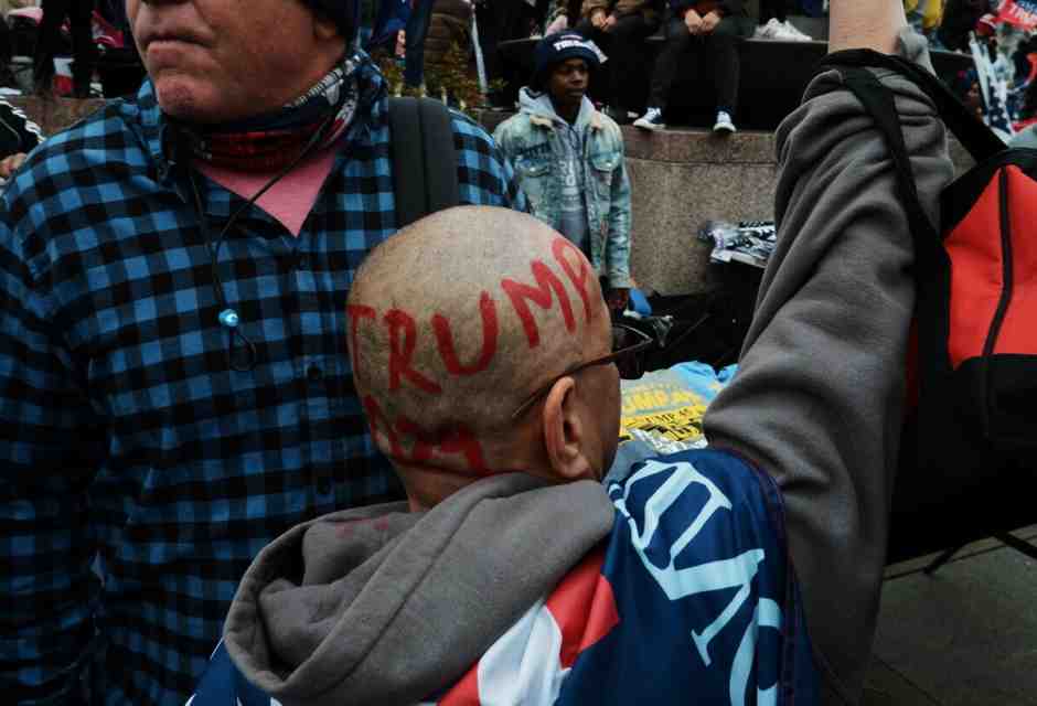 Non è un paradosso che l'esibizionismo morale abbia prodotto il suo opposto