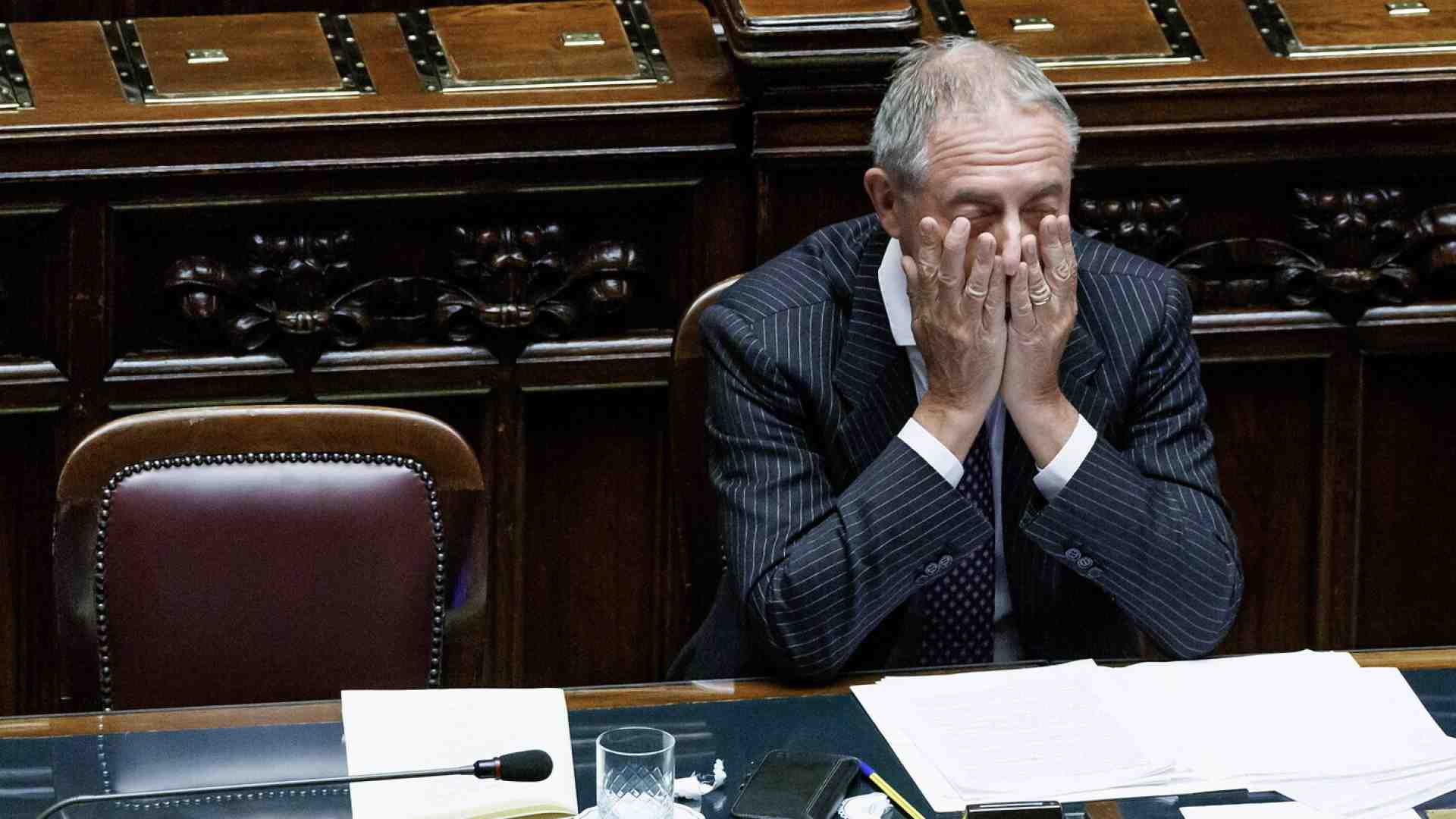 Il crollo dell’industria italiana fa paura