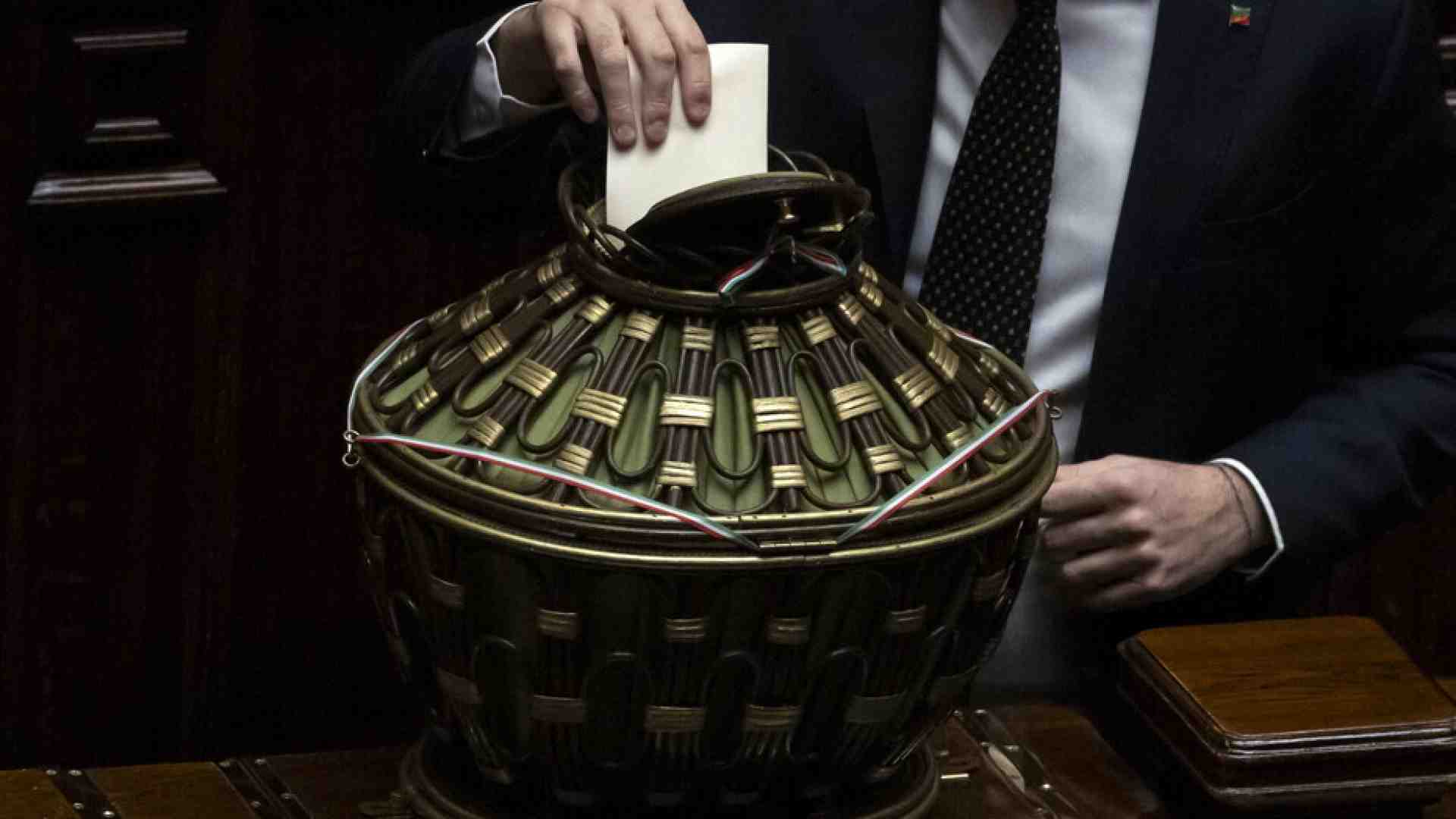 Dietro l’intesa sulla Consulta la fine del travaglio dentro Forza Italia