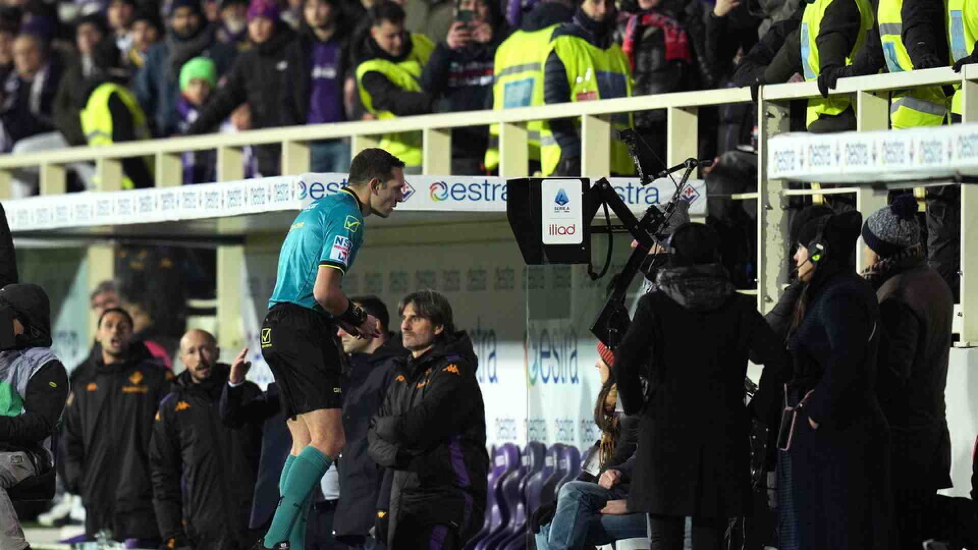 Come si fa a difendere ancora quella boiata del Var