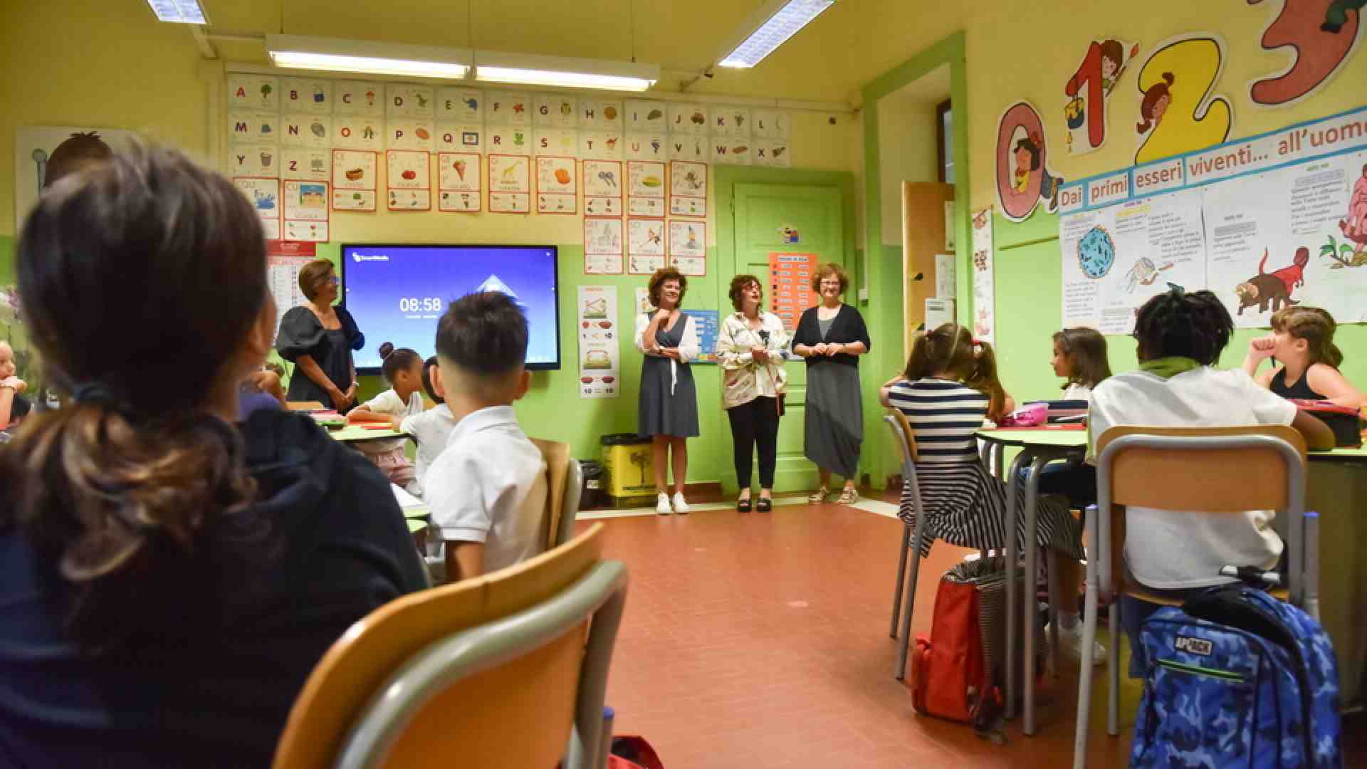 Trovare un posto anche a scuola per i cantautori