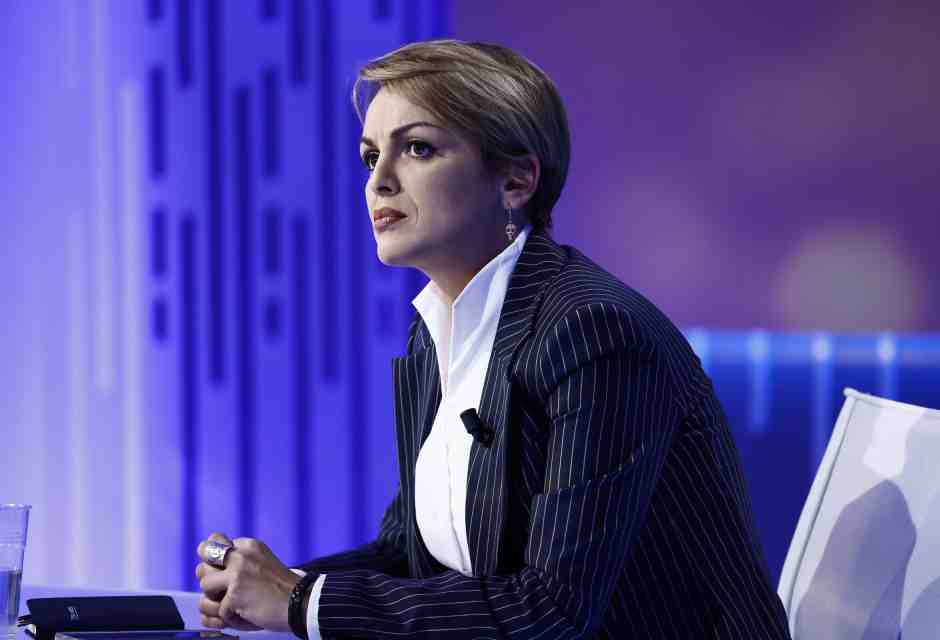 Francesca Pascale: "Marina Berlusconi scenda in campo per svecchiare la Forza Italia dei Tajani, Gasparri e Barelli"