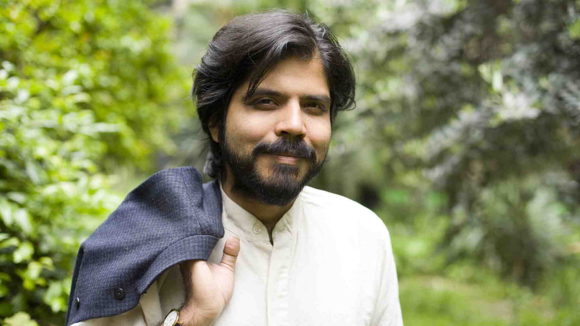 Il delirio di Pankaj Mishra, che vede ovunque “toppe gialle” e nessun terrorista