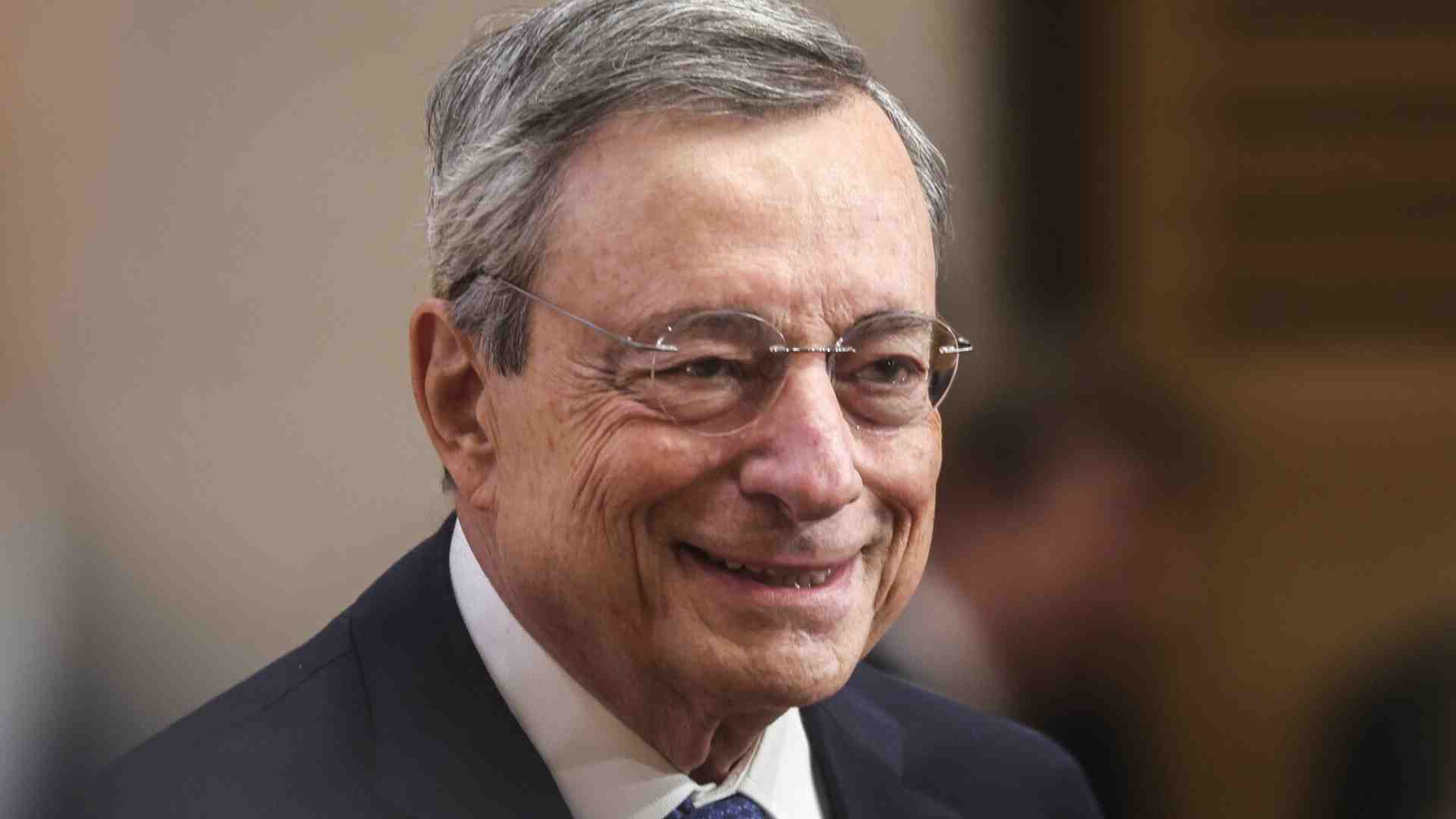 Il "grande freddo" Meloni-Draghi. Rapporti di cortesia, diversità di vedute