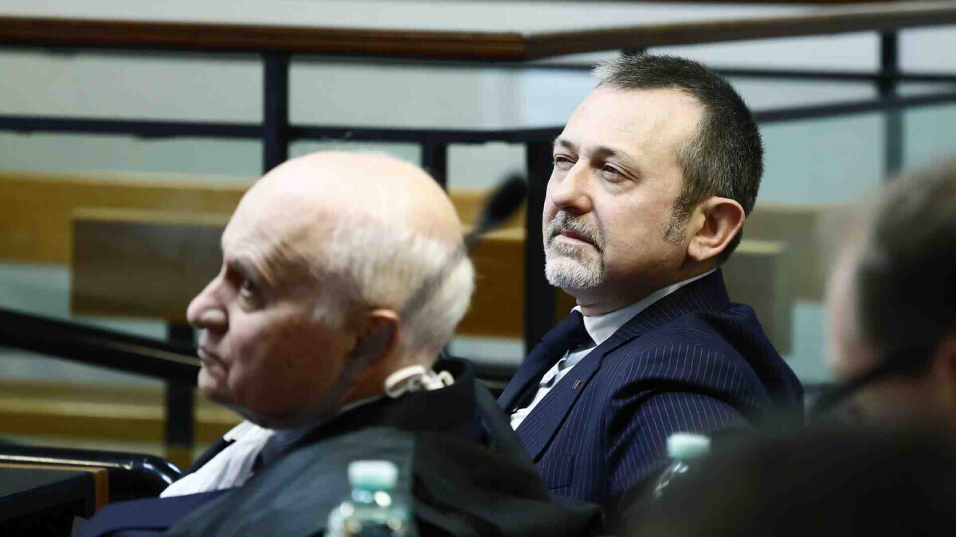 Delmastro condannato a otto mesi per il caso Cospito: "Sentenza politica". Meloni: "Resta al suo posto"