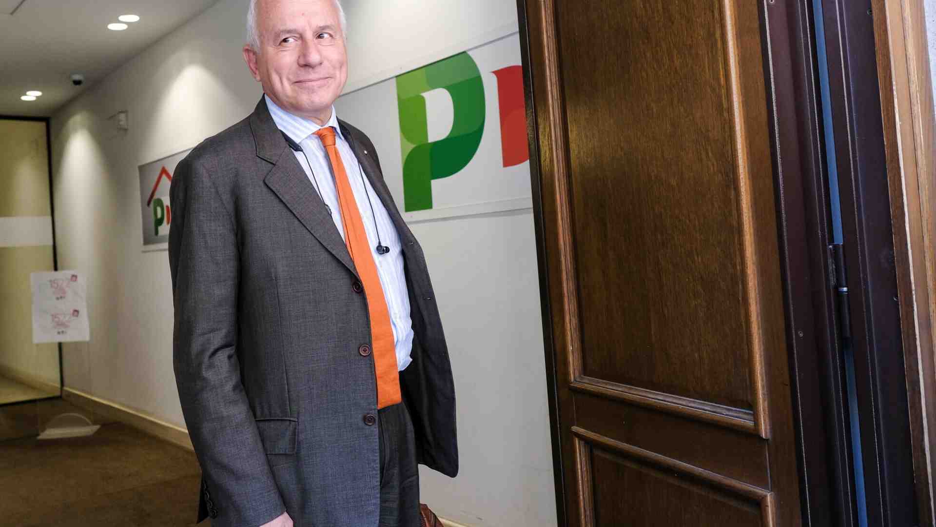 “Trump il peggio, ma il vero problema è l’Ue. Macron sbaglia”. Parla Tarquinio