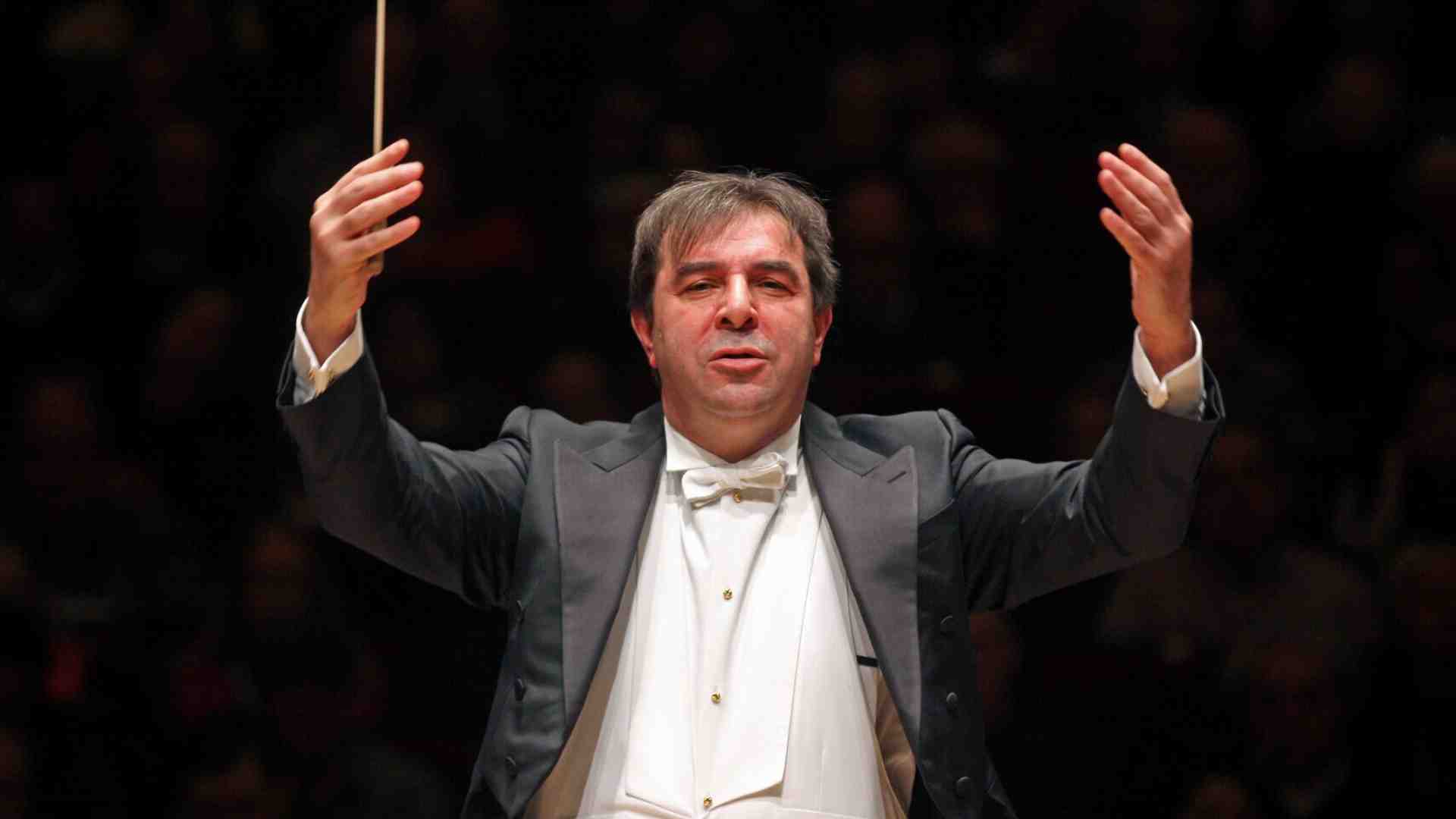 Il Requiem di Verdi alla Staatskapelle, la preghiera di un’umanità intimorita