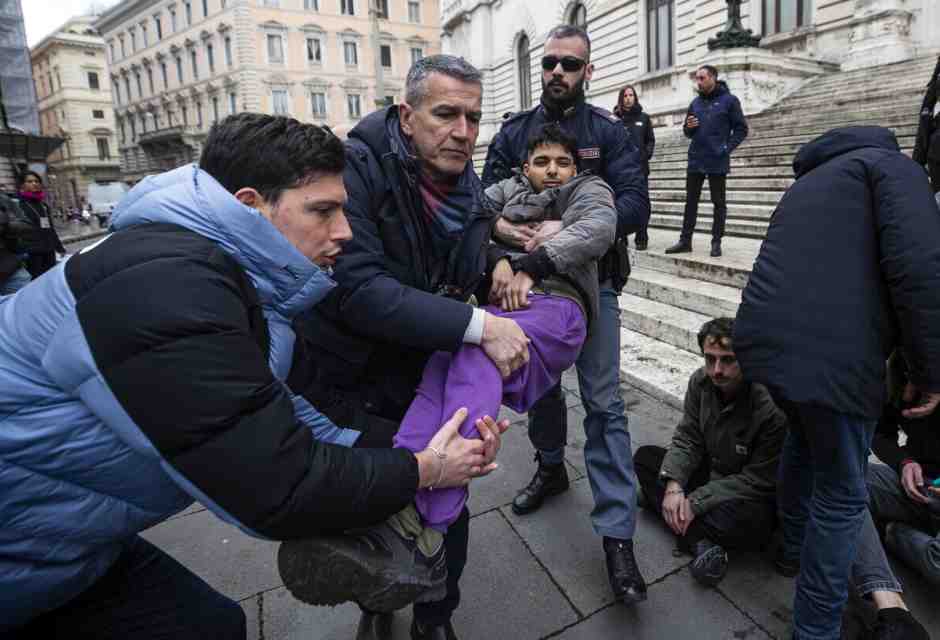 Ultima generazione, penultima priorità