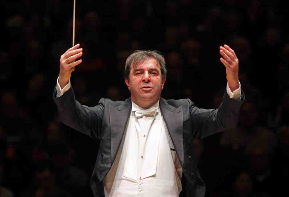 Il Requiem di Verdi alla Staatskapelle, la preghiera di un’umanità intimorita