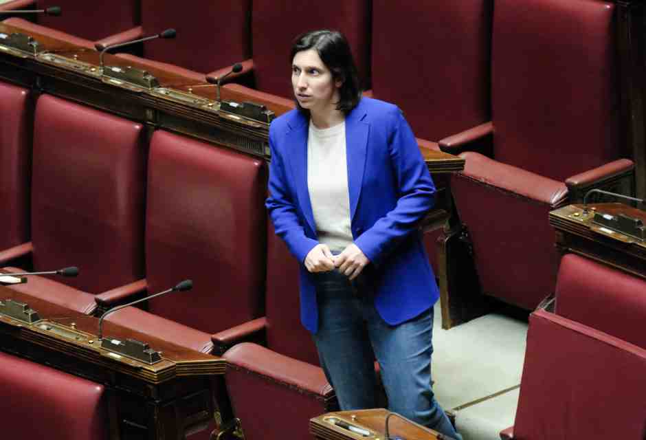 Lo scontro Schlein-Franceschini. Vogliono scalare entrambi la corrente di Orlando. Il ruolo di Provenzano