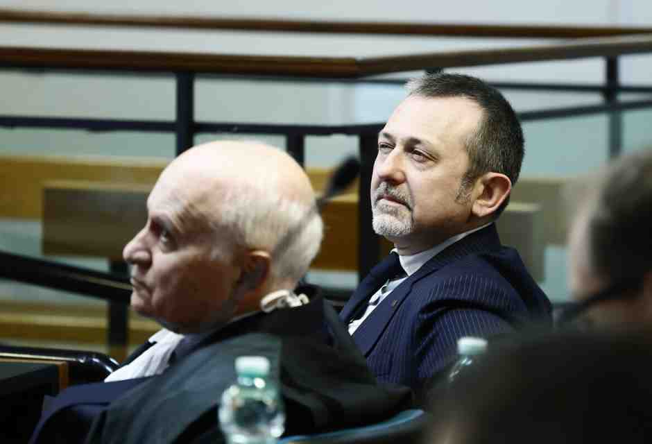 Delmastro condannato a otto mesi per il caso Cospito: "Sentenza politica". Meloni: "Resta al suo posto"