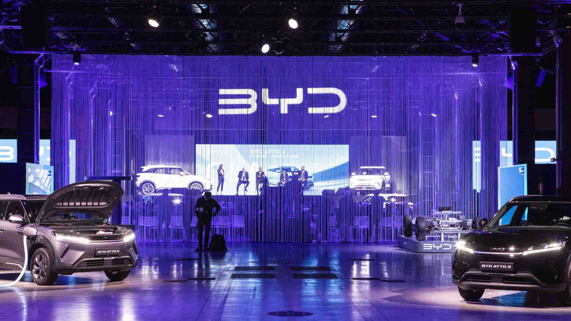Byd cerca fornitori italiani per le sue automobili. L'alternativa a Stellantis parla cinese?