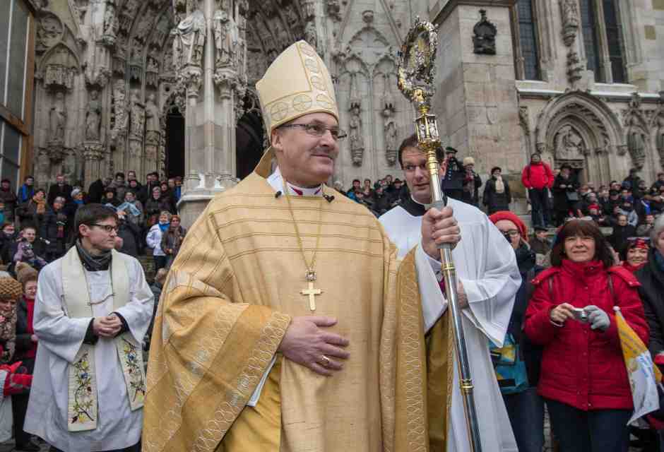 Sul cordone sanitario anti AfD si spacca la Chiesa tedesca. Due vescovi: "Non in nostro nome"