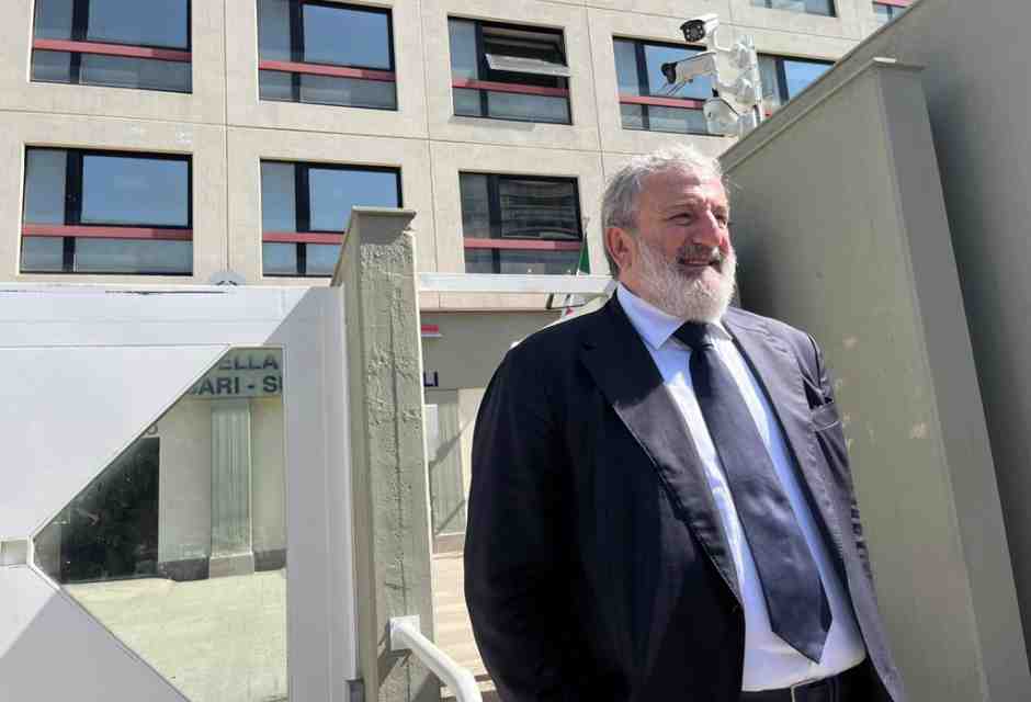 Sulla Xylella Emiliano usa il governo contro il suo assessore