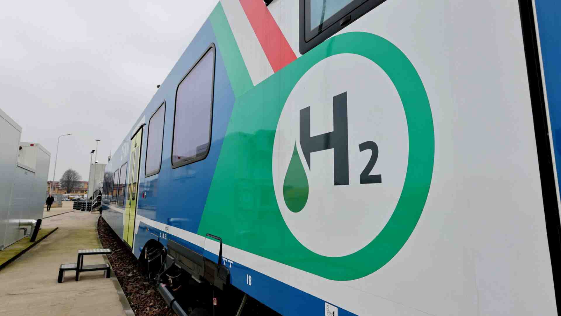 Al via, dal 2026, la prima linea di treni a idrogeno in Valcamonica. Nuovi impianti