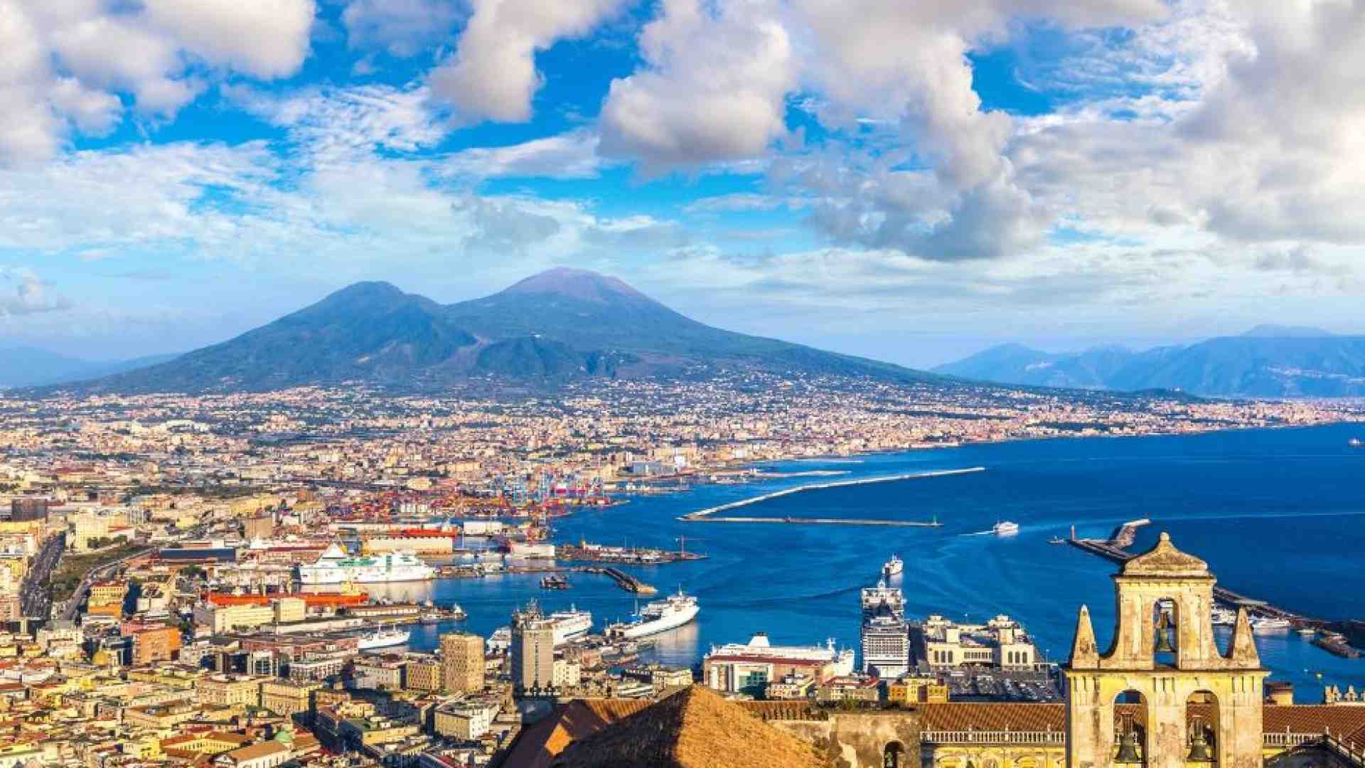 Quale bellezza salverà Napoli?