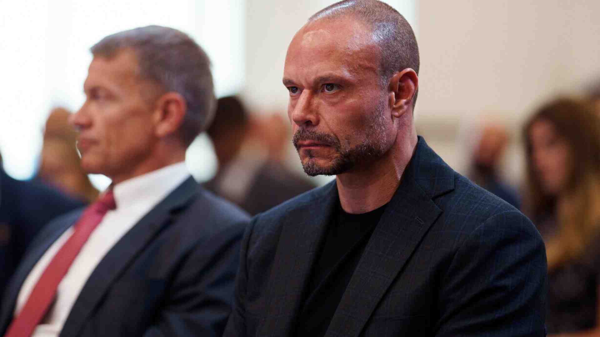 Dan Bongino, da podcaster ultraconservatore e cospirazionista a vicedirettore dell’Fbi