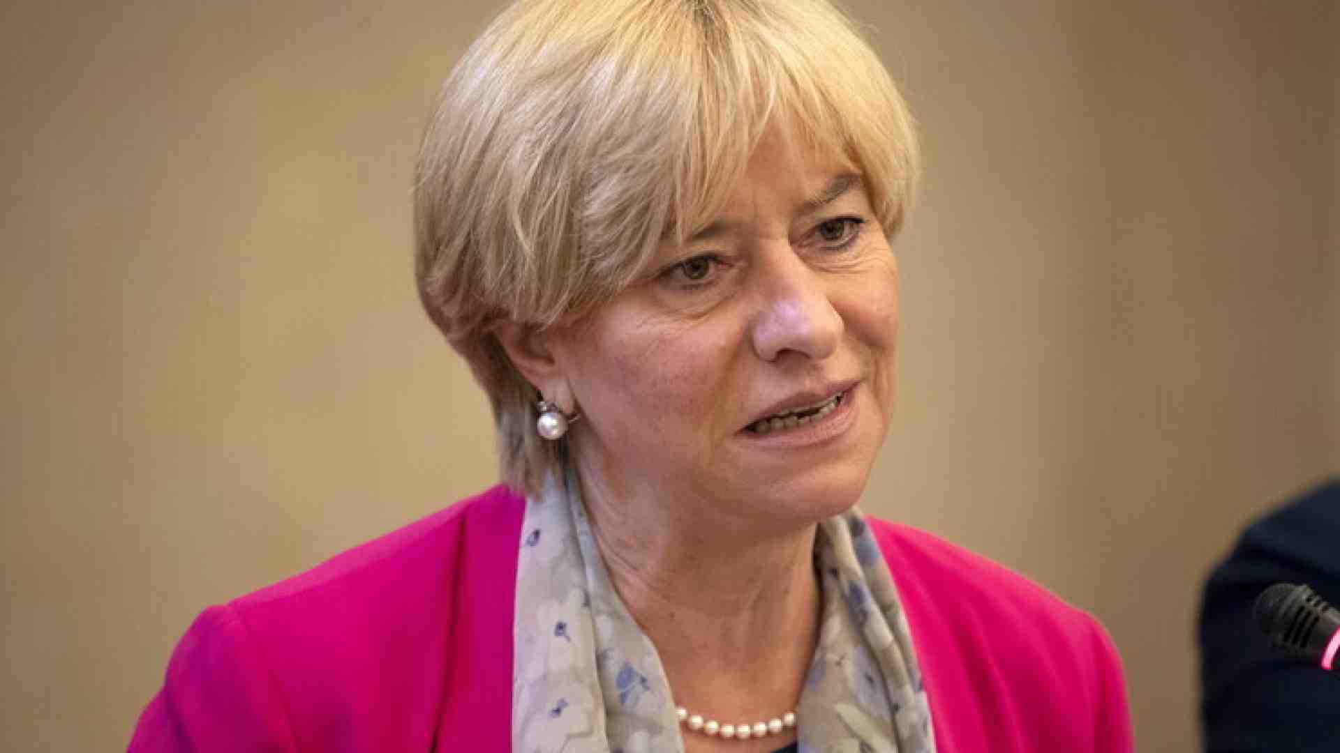 L’ex ministra Pinotti: “Militari in Ucraina? Bene la prudenza del governo”