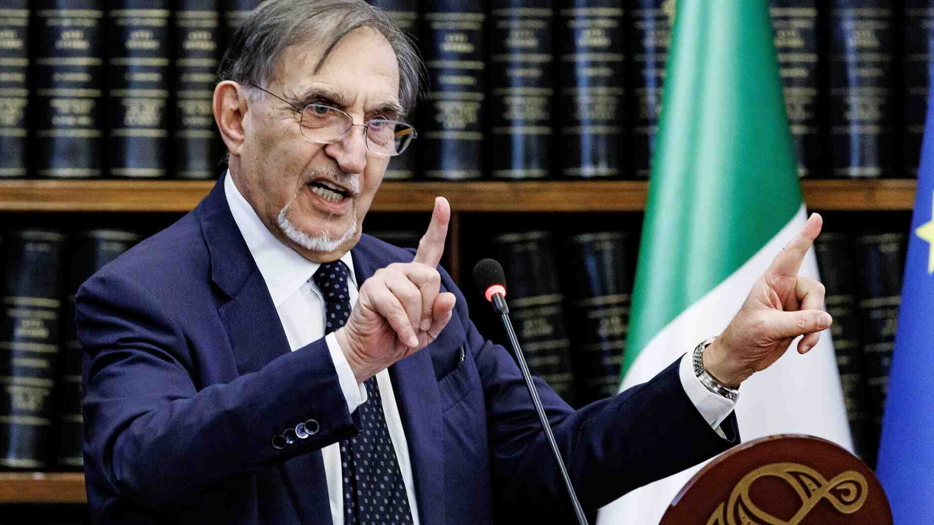 La Russa: "Il Salva-Milano? Meglio chiamarlo Salva-Sala. Lo sostenga la sinistra". Conti e strategie