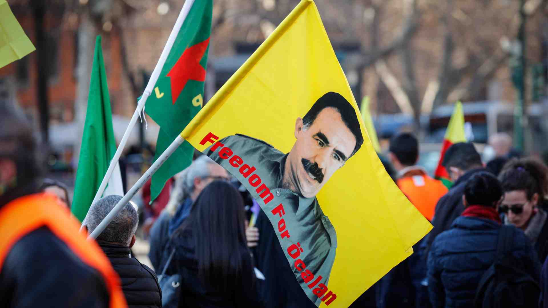 Ocalan annuncia lo scioglimento del Pkk e fa un appello per la pace