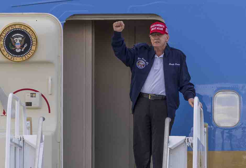 Persino alcuni nemici di Trump sperano che dietro la sua follia ci sia un metodo