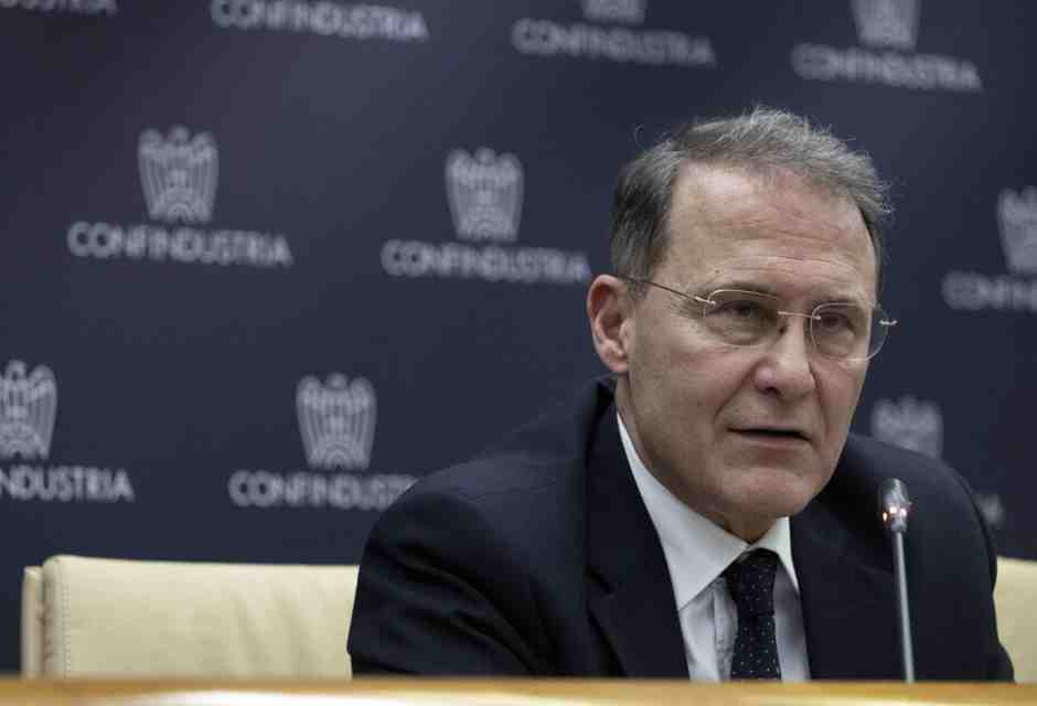 Cirielli (FdI) guarda alla Campania: "Candidarmi? Sì se i sondaggi mi danno vincente"