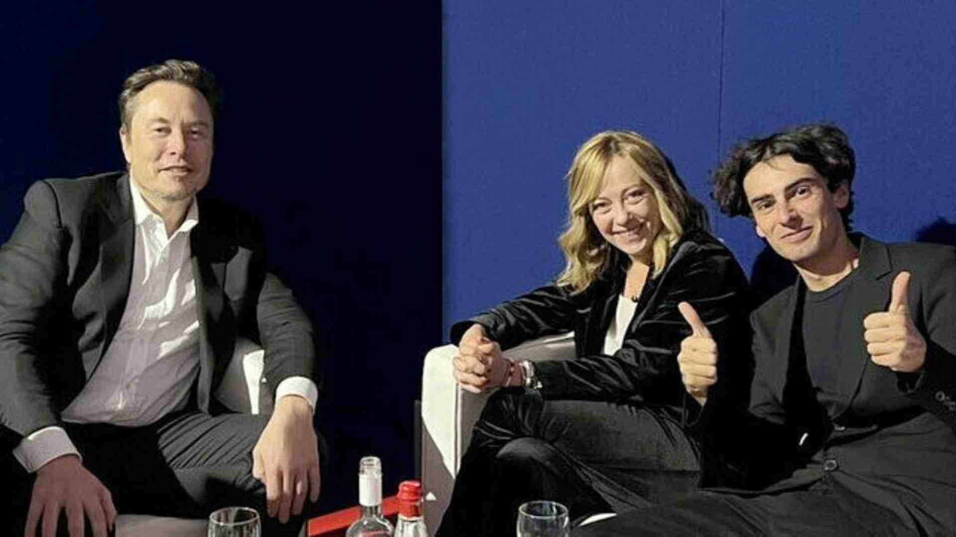 Ddl Spazio, FI attacca: “Stroppa stroppia”. Imbarazzo in FdI