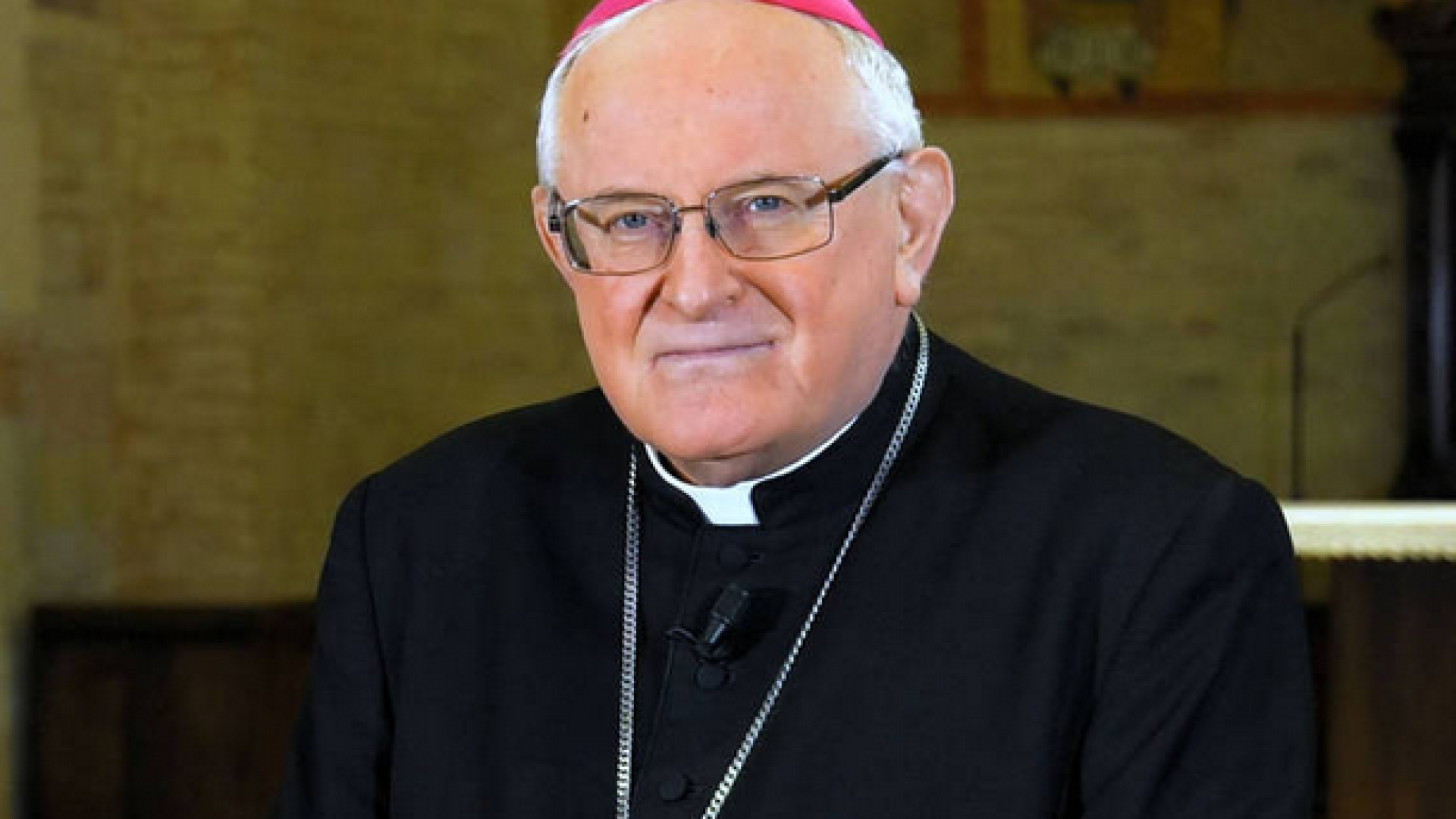 Virgilio, simbolo  della ragione,  guida Dante