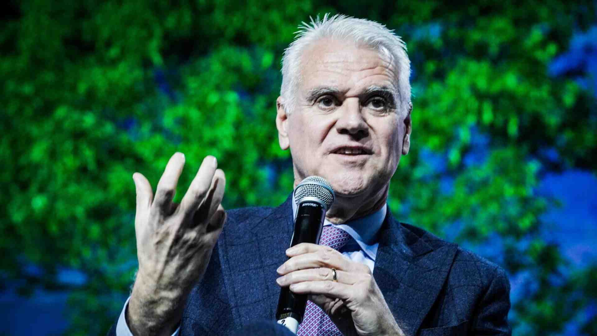 Il ministro della Pa Zangrillo: “I tagli di Musk non sono un modello. Premiamo il merito. Marina B. grande leadership”