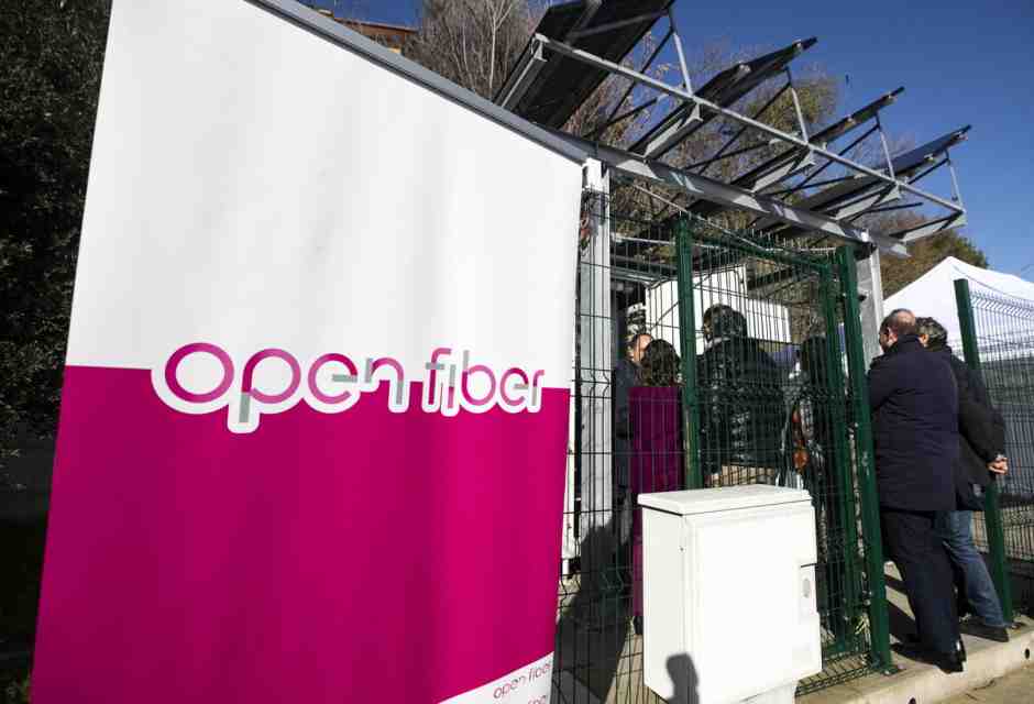 Il disegno sulle reti del Mef dietro la fusione tra FiberCo e Open Fiber