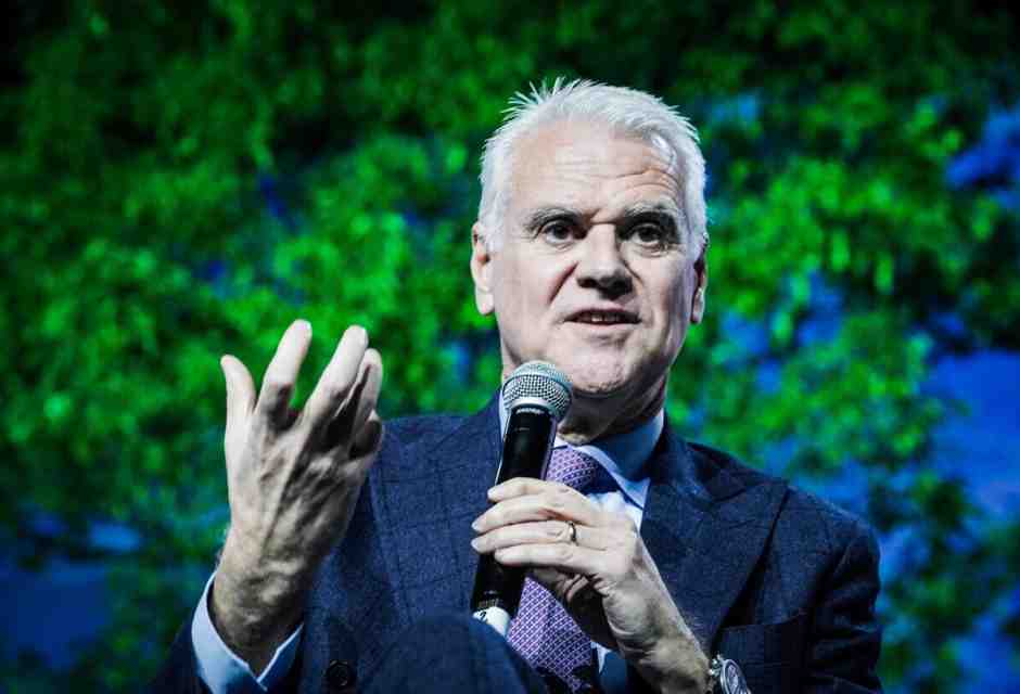 Il ministro della Pa Zangrillo: “I tagli di Musk non sono un modello. Premiamo il merito. Marina B. grande leadership”