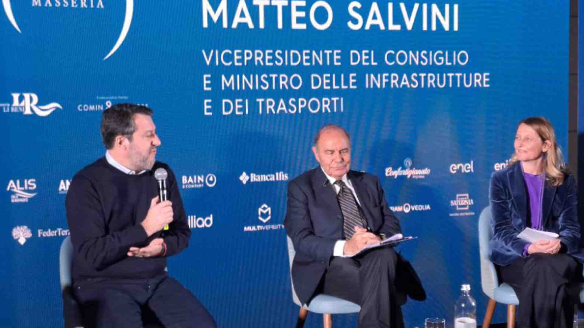 Non solo Zaia. Il “Trump first” di Salvini non piace alla base leghista