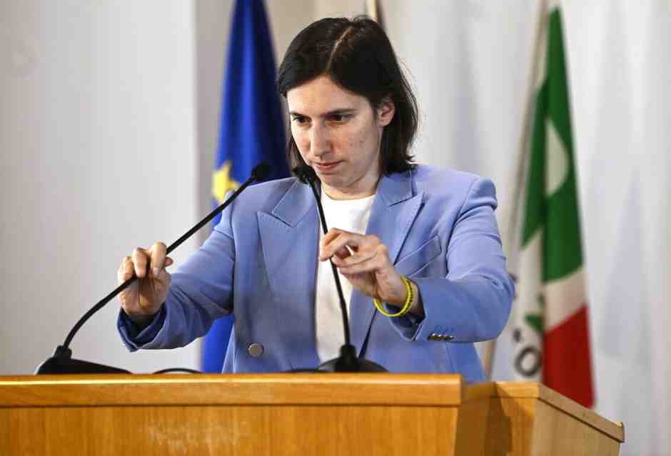 Una citazione da Aragon per spiegare la geniale Schlein