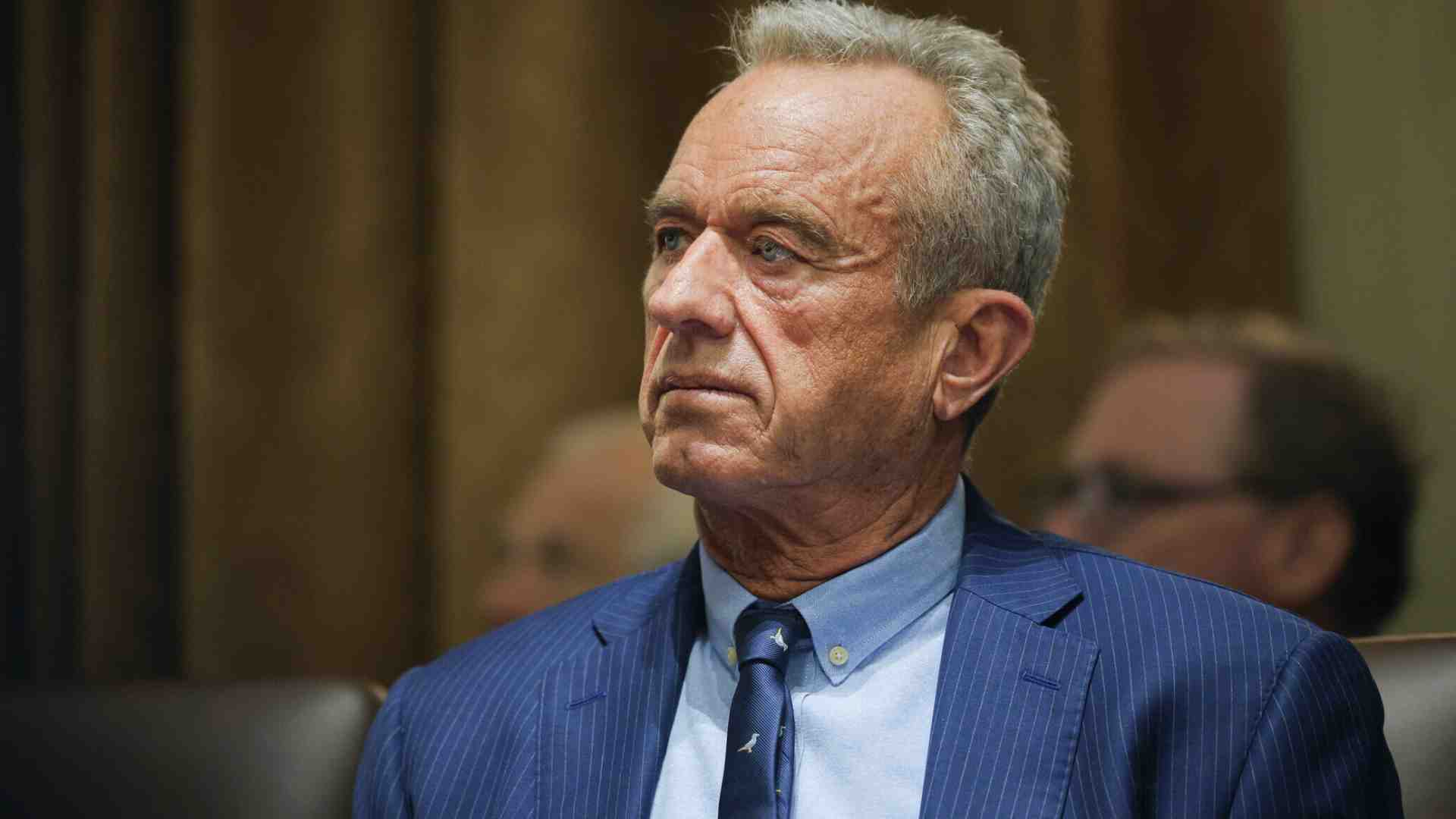 Lo spettacolare voltafaccia dell’ex No vax in chief Robert F. Kennedy jr