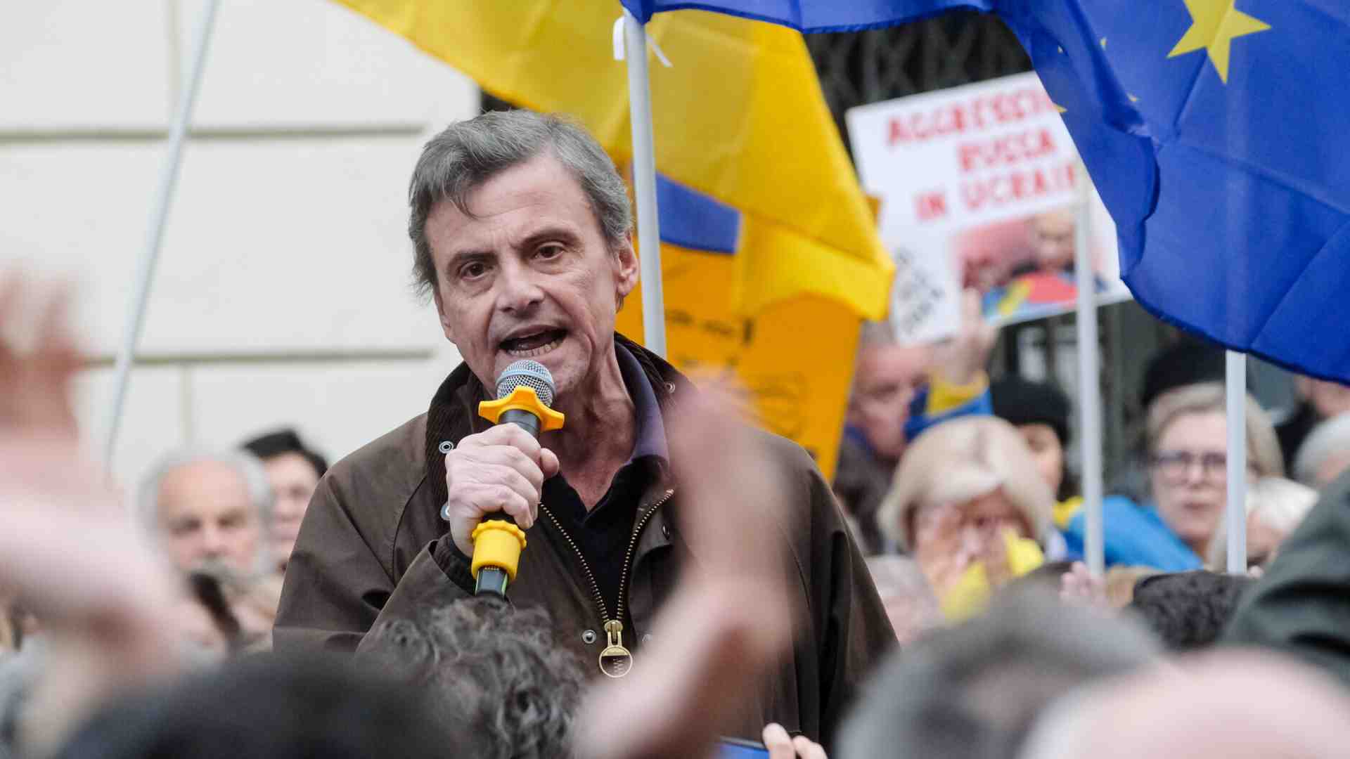 Fini, Calenda e la non felicissima espressione "comunità di destino"