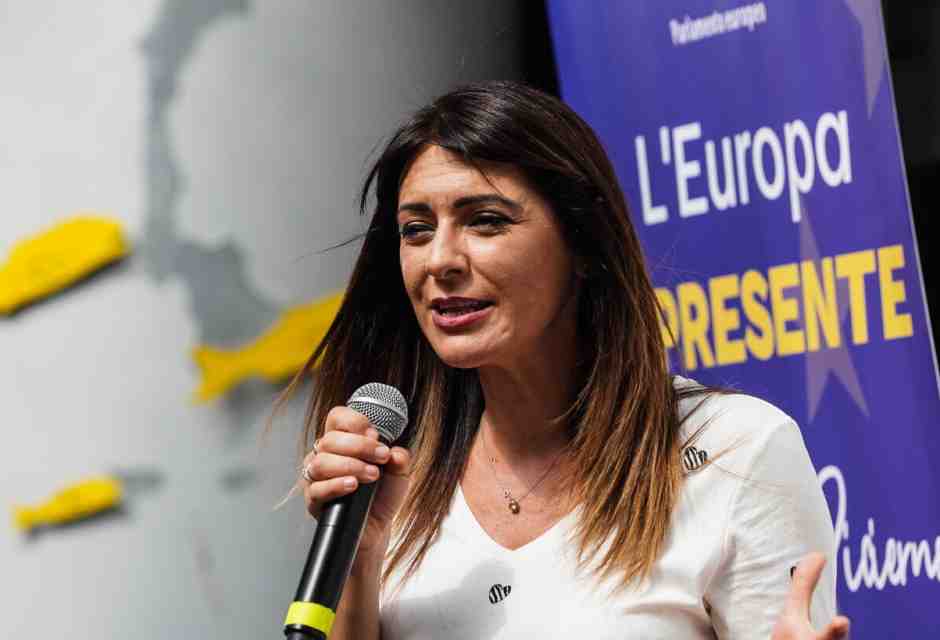 “Il piano di Ursula per le armi è necessario, Schlein non chiuda”. Parla Picierno