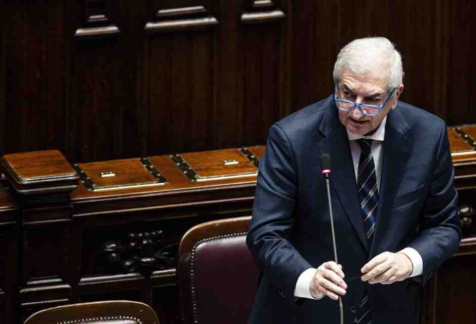 Foti: "Sull'Ucraina Macron non dubiti dell'Italia. Salvini evoca Putin? Basta fughe in avanti"