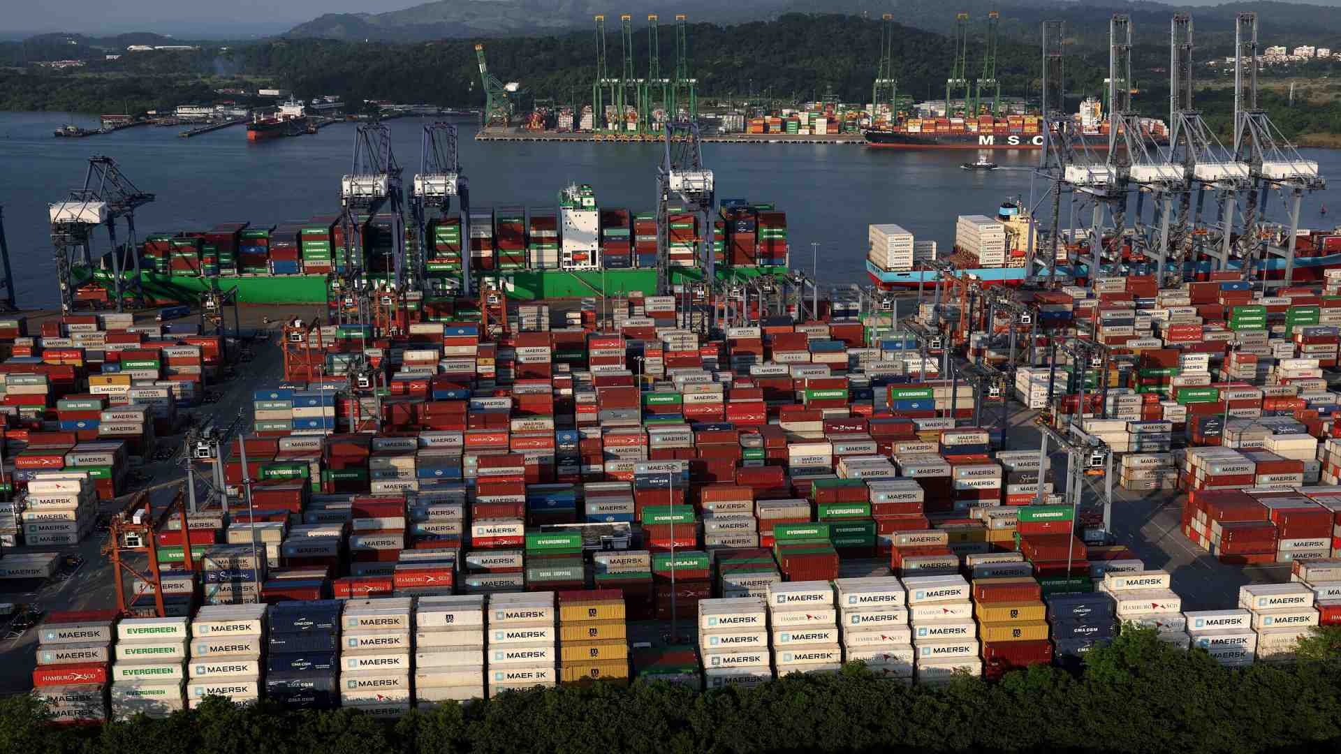 Il Canale di Panama tornerà americano grazie a Blackrock (e all'italiano Aponte)