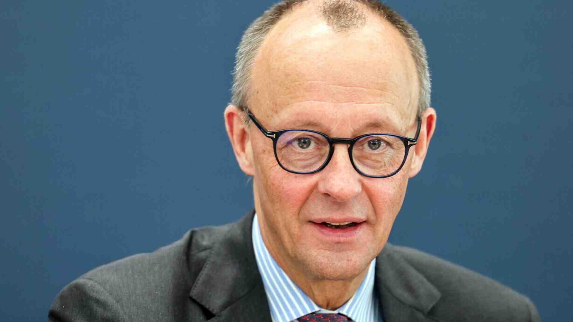 La Germania accelera sulla Difesa e pensa a un doppio bazooka da 800 miliardi