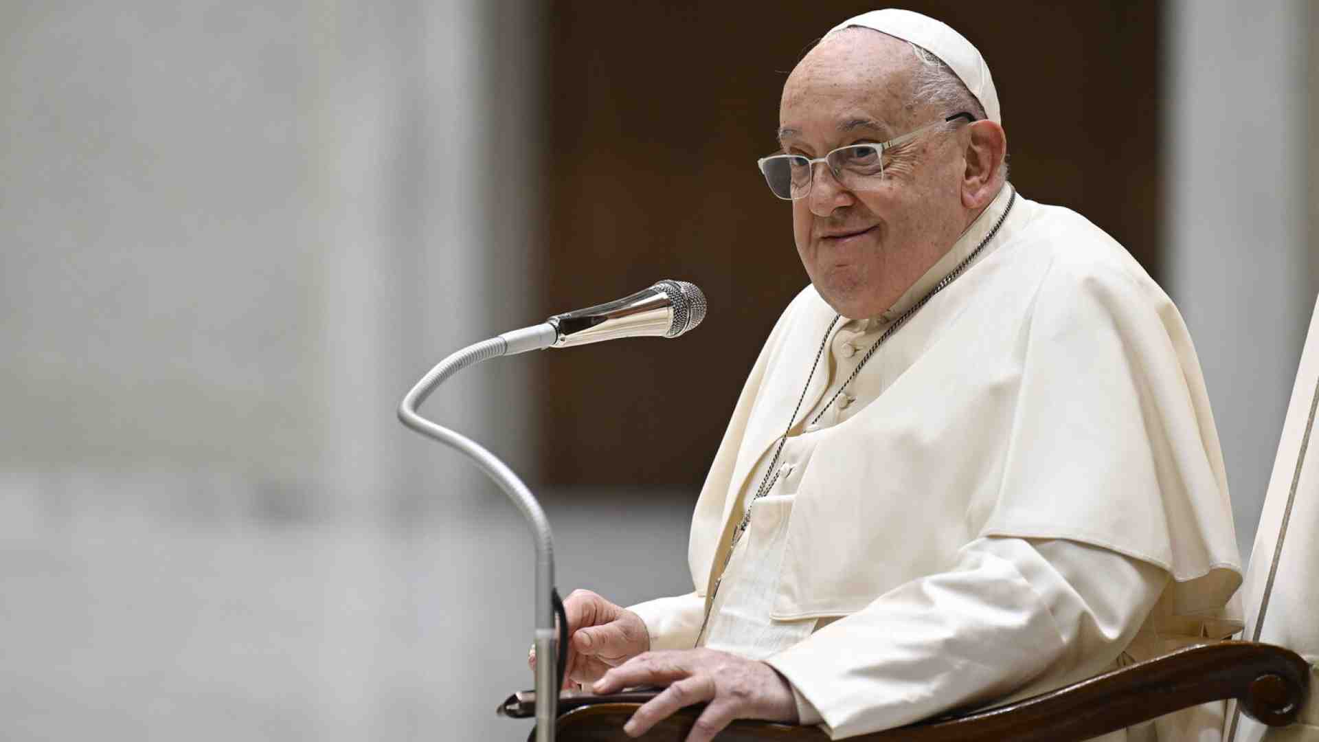 Papa Francesco non ha avuto nuovi episodi di insufficienza respiratoria