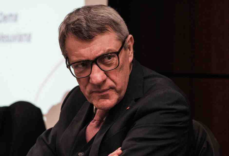 “No ai rinnovi nella scuola”. Il Pd contro se stesso per inseguire la Cgil