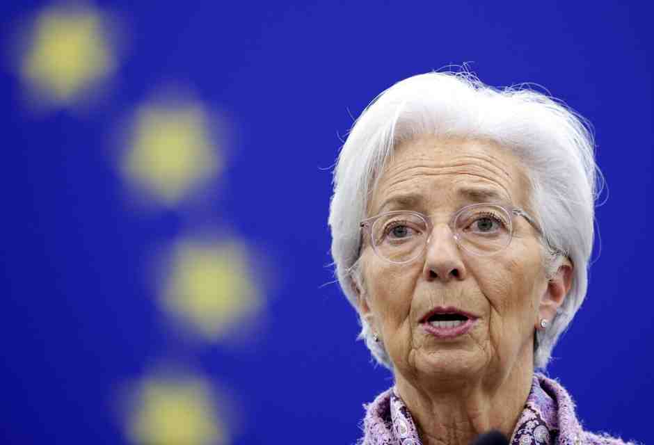 La Bce taglia ancora il costo del denaro. Lagarde: "La minaccia dei dazi crea incertezza"
