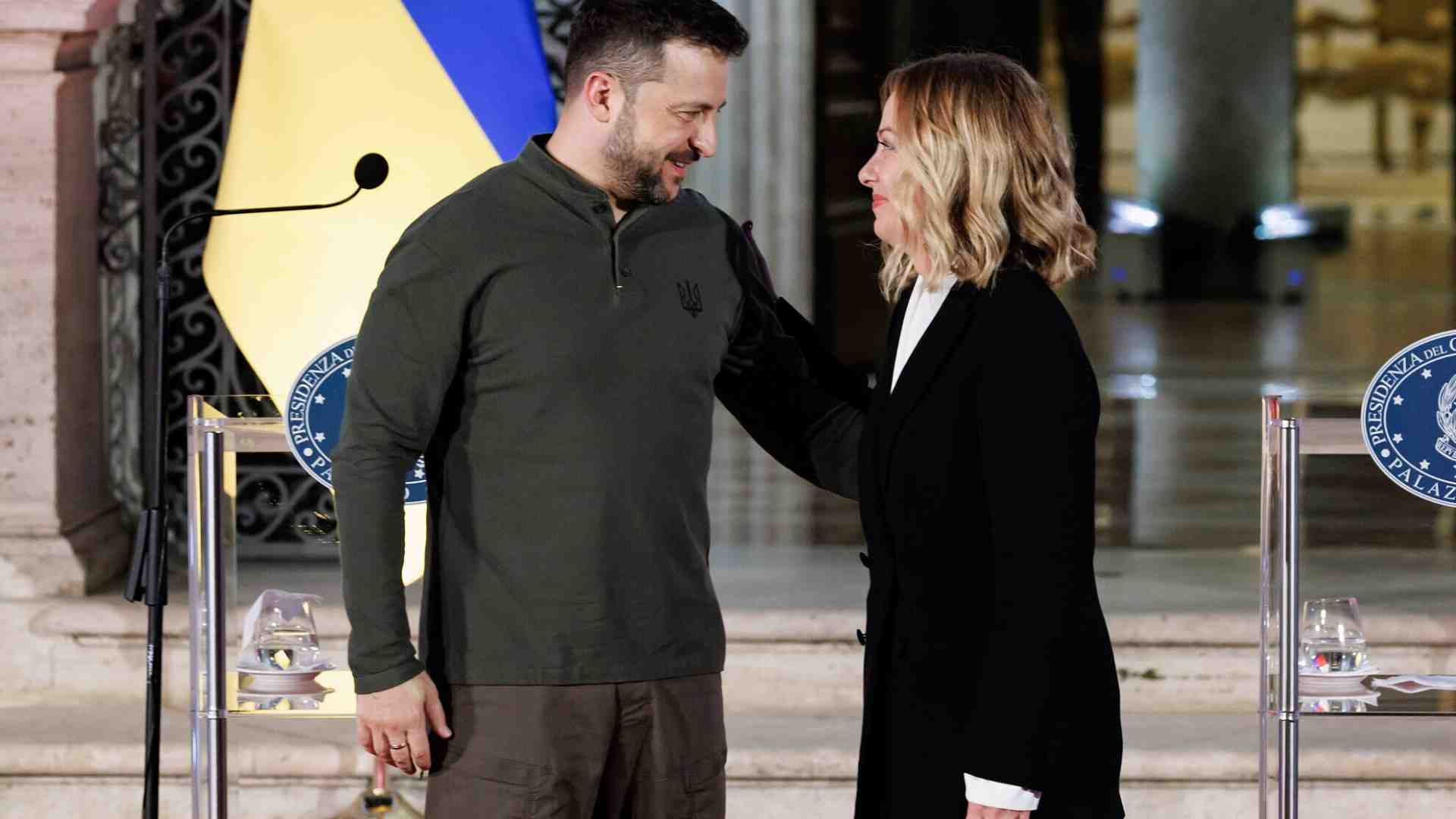 Le foto dei leader occidentali con Zelensky, tra bugie e mezze verità