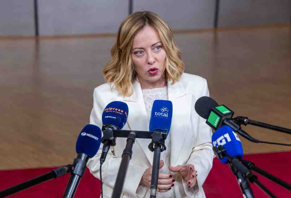 Meloni: "Riarmo non è la parola adatta. Truppe europee in Ucraina? Soluzione meno efficace"