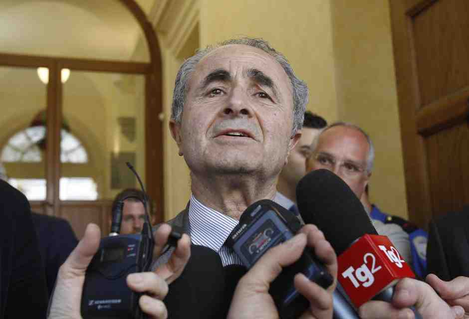 Arturo Parisi: “Schlein sia chiara sull’Ucraina. Ha dimenticato le posizioni di Mattarella”