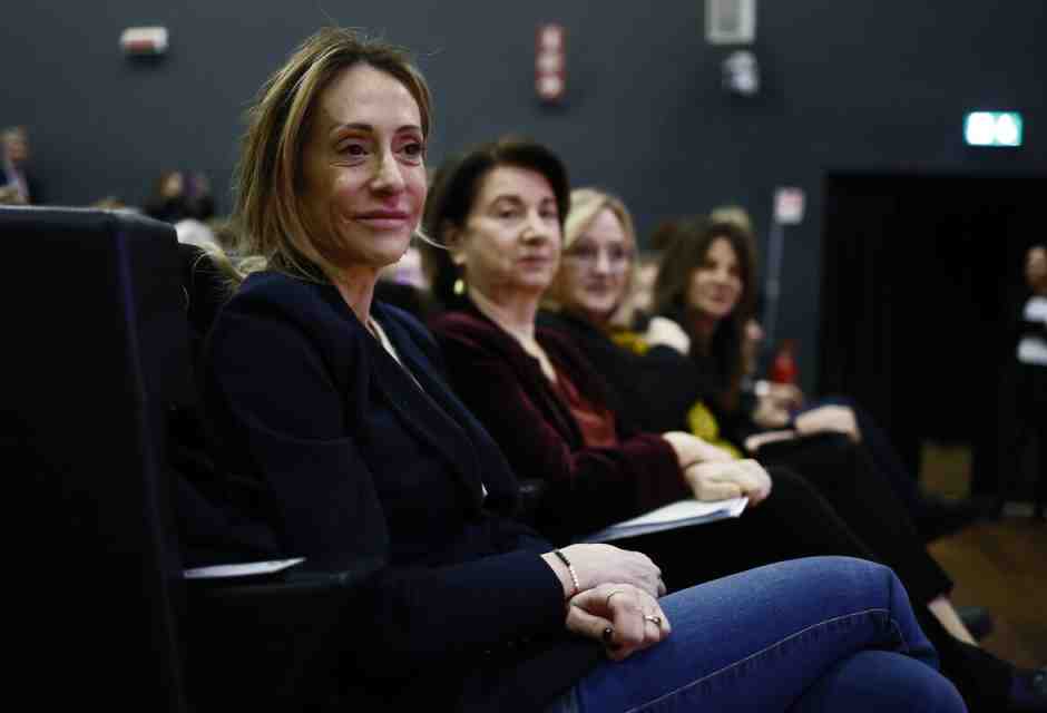 Una mattina con Arianna Meloni. Baci, super donne e Rolex, "regalo de mamma"