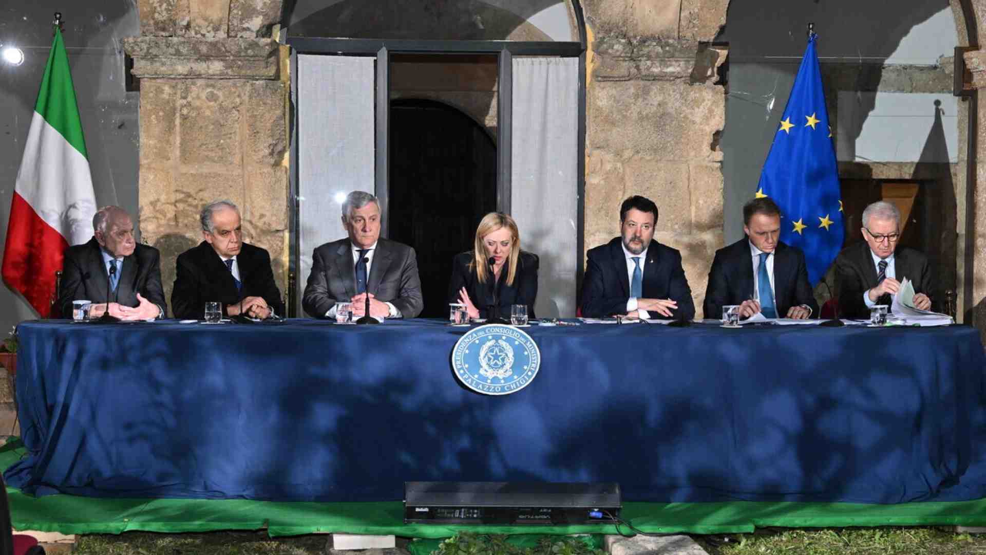 Meno sbarchi, più emergenza. Il paradosso dell'accoglienza dei migranti dopo Cutro