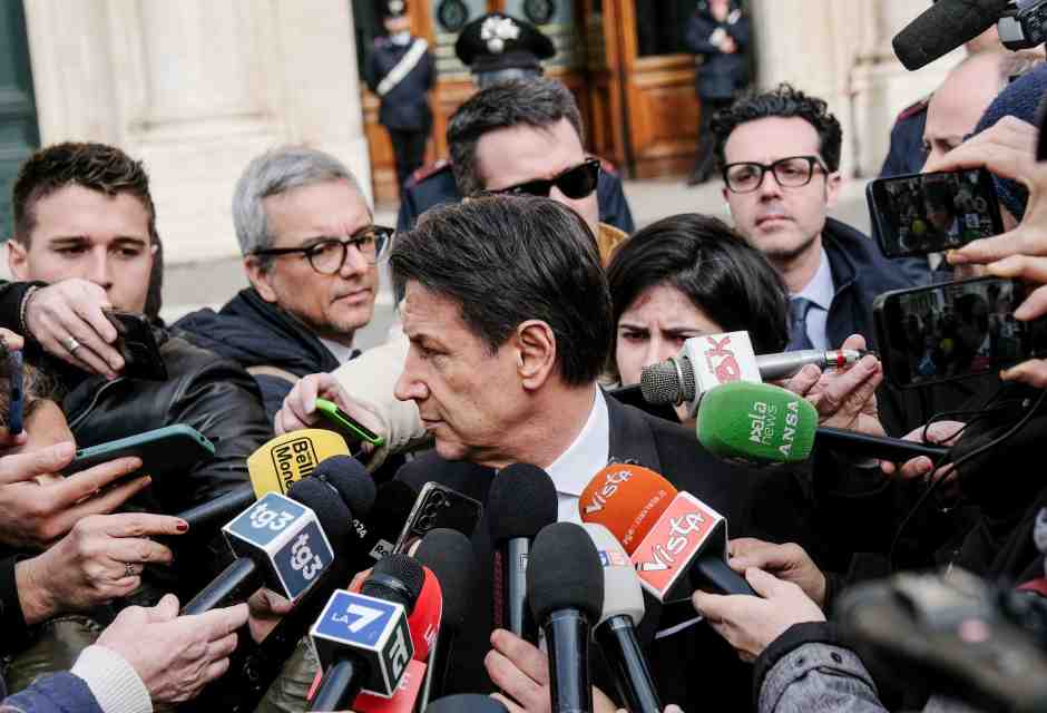 Euro-Conte Show. Oggi a Stasburgo per protestare contro Ursula. Tragicommedia