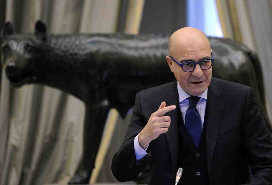 Il prof. Latorre: “Il piano Ue sui rimpatri? Tanti dubbi, ma ora Meloni può correggere modello Albania"